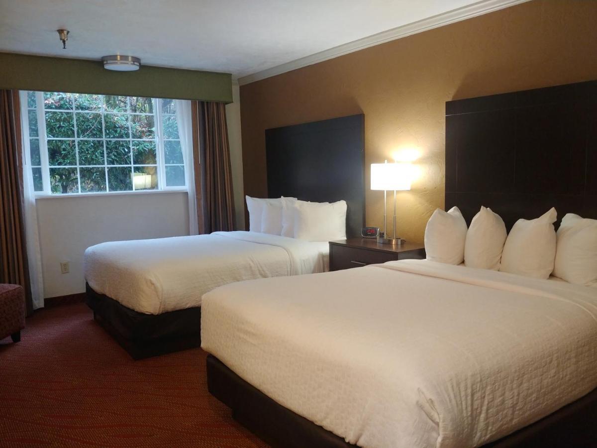 Best Western Plus Parkway Inn Wilsonville Exterior foto