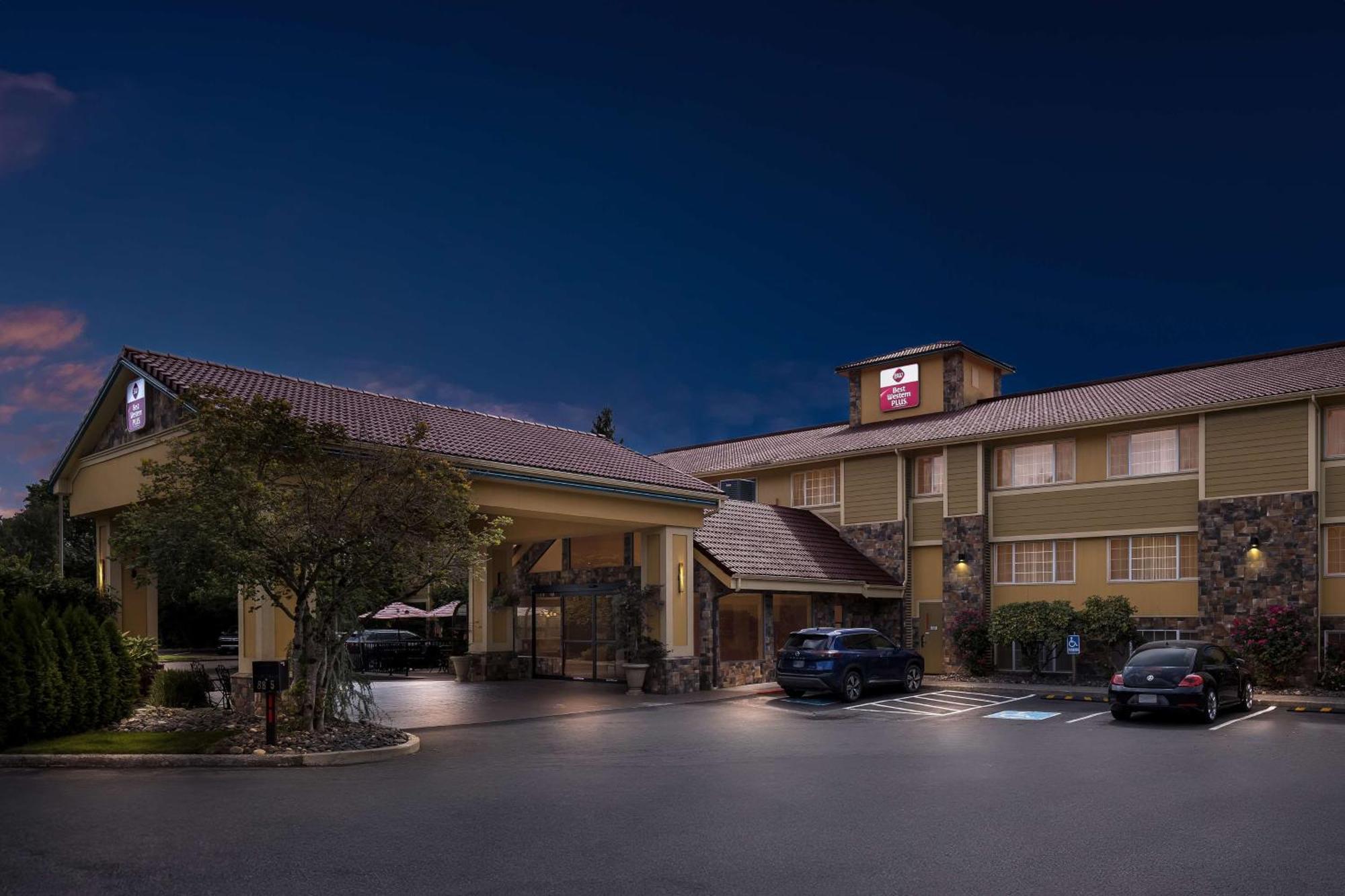 Best Western Plus Parkway Inn Wilsonville Exterior foto